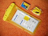 Универсальный водонепроницаемый чехол для телефона и документов желтый, фото №3