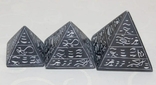Три піраміди + скарабей (камінь), фото №2