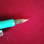 Ручка с золотым пером, фото №4