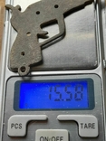 Оловяный (свинцовый) брелок или накладка в виде пистолета-ключа, фото №3