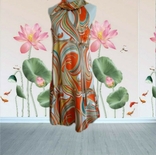Платье женское цветное под атлас в принт с воланом, фото №3