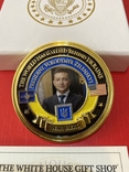 Монета памятная "Почитая президента Зеленского. Российскоее вторжение", Белый Дом, США, фото №3