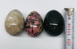 Яйця з каменю в шкатулці., фото №3