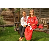 Довга червона сукня для дівчинки з виразною вишивкою, photo number 3