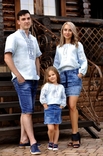 Комплект вишитих блуз для мами і доньки з найтоншого льону з ніжною вишивкою, фото №3