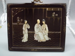 Живописне панно китайське кістяне перламутрове живопис чоловік і жінка розмір 25 х 30,5 см, фото №2