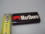 Marlboro matches size 2.5 x 5.4 cm, photo number 4