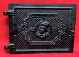 The bas-relief door for the fireplace of the cast iron stove is decorated with heraldic lilies Europe, photo number 3