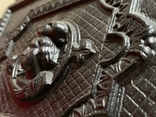Барельефная дверца для камина печки чугун украшена геральдическими лилиями Европа, фото №5