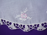 Винтажный носовой платок круглый с цветной вышивкой, кружево крючок., фото №5