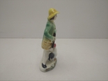Фигурка Деревенского парня с петухом миниатюра керамика клеймо Европа, фото №6