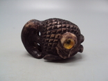 Netsuke figure, bone, mammoth tusk, miniature, fish, fish, eyes, amber, height 3.1 cm, photo number 2