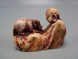 Figure netsuke bone mammoth tusk miniature Japanese sitting with a dog 4.3x5.7 cm weight 46.68 g, photo number 2