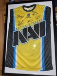 2011 Na'Vi autographed T-shirt, after the last 1.6 World Championship, photo number 2
