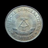 Германия (ГДР) 1 марка 1977 г., фото №3