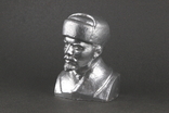 Bust of Lenin in a hat (N. Baganov, 1982), photo number 5