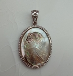 Brooch with a cameo hang. Vintage, photo number 2