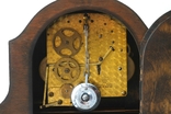 Quarter-striking mantel clock with GARRARD key England., photo number 6