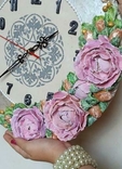 Объемные винтажные настенные часы с цветами пиона и розы,, фото №8