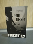 Patricia Briggs Iron Kissed, photo number 2