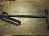 Старовинний великий , 2,4 кг,44 см,кований ключ, з противісом і клямка, фото №2