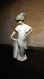  Фарфоровая статуэтка Девочка в платье Lladro Nao 1989, фото №6