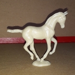 Маленькая статуэтка,колкий пластик "Лошадка" времён СССР клеймо,высота 8,5 см,длина 9,5 см, фото №5
