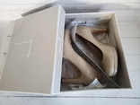 Жіночі туфлі бежеві, кремові, розмір 37 Tamaris стан як нові, фото №2