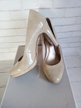 Жіночі туфлі бежеві, кремові, розмір 37 Tamaris стан як нові, photo number 3
