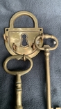 Большой ключ, 2шт.. ключница,Англия, фото №2
