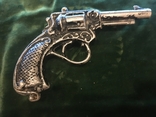 Игрушечный пистолет литье винтаж времен СССР см. видео обзор, фото №2