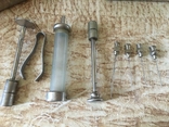 Медичний стерилізатор зі шприцом, голками та пінцетом, фото №3