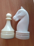Шахматы, фигуры, крупные конь и пешка, пластмасса, фото №2