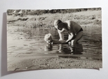 1960г. Изюм. Игры в реке, фото №2