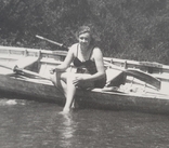 Девушка в лодке, фото №3