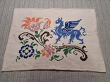 Старая наволочка из грубой ткани вышивка цветы дракон, фото №3