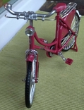 Модель міського ретро велосипеда масштаб 1:10 червоний, фото №4