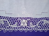 Салфетка овальная кремовая, вышивка, венецианское кружево, размер 27 х 80 см., фото №5