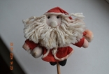 Новогодняя игрушка "Дед Мороз (Санта Клаус)" на палочке. Ткань. Высота 31 (10) см. №19, фото №4
