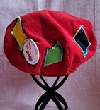 Красная вельветовая кепка клоуна с знаками, значки карнавал 2015 Kinderfasching, фото №4