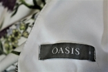 Бело-молочное платье с цветочным принтом oasis оазис, фото №7