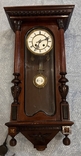 Великі старовинні настінні годинники з маятником і ефектними, фото №3