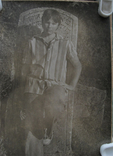 Еврейское кладбище, юноша у памятника. 1975 г., фото №4