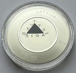 5 евро 2016 Латвия "Балтарс" фарфор (серебро), фото №9