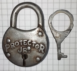 Рабочий замочек Protector, с самодельным ключиком, фото №2