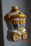 Скляна ялинкова іграшка "Біла карета в золоті". Розмір 10 см. Ідеально, фото №4