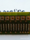 Индикаторные лампы ИВ-6 - 79 года на плате 17 шт. и микросхемы К 161ПР2- 17 шт., фото №3