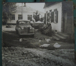Рiдна хата , а/м Москвич, во дворе, 55х55 мм, фото №2