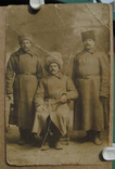 Солдаты РИА в шинелях и шапках, фото №3
