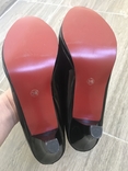 Лакові туфлі з червоною підошвою, фото №5